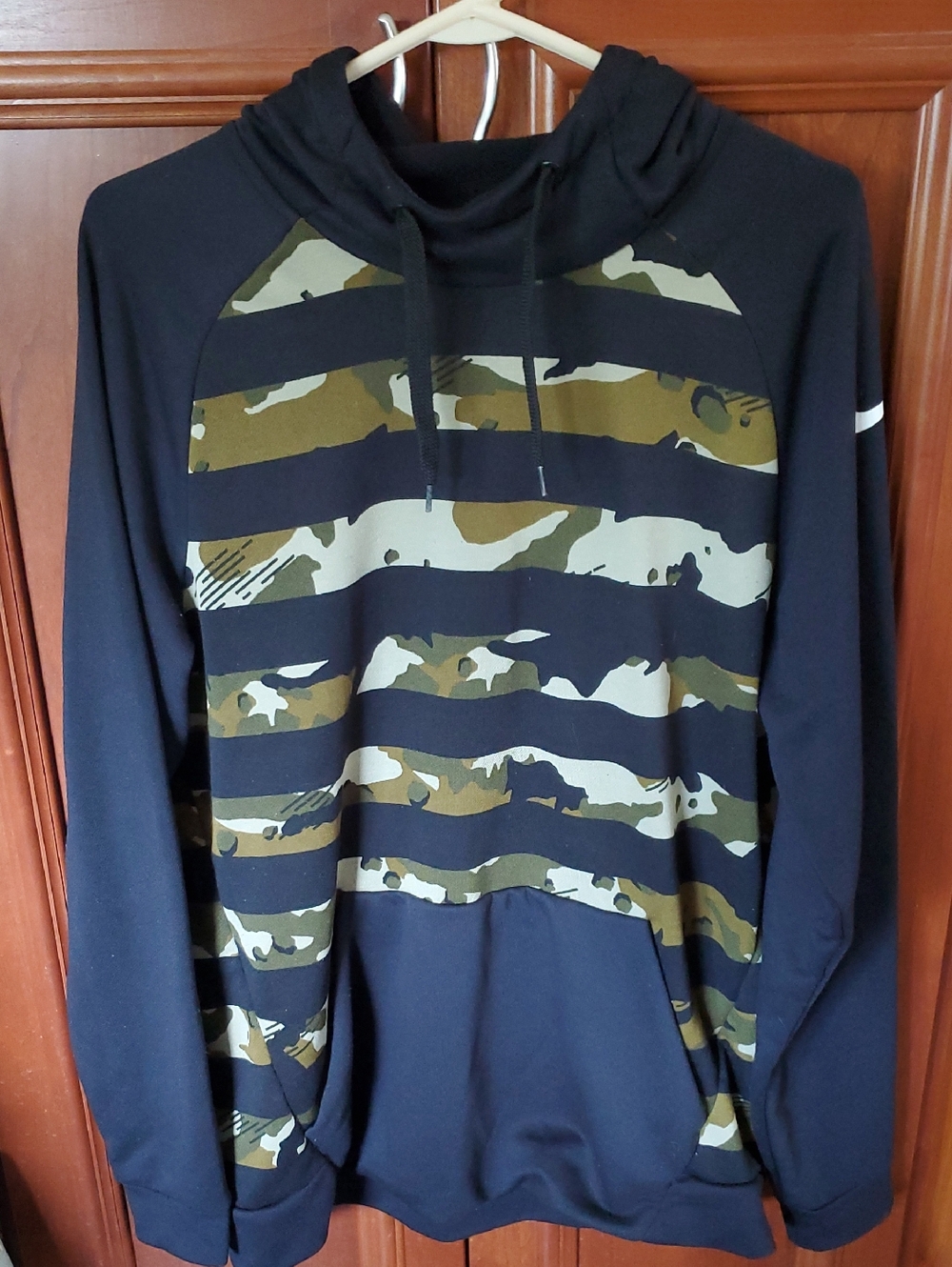 Nike Dri-Fit Camo Hoodie